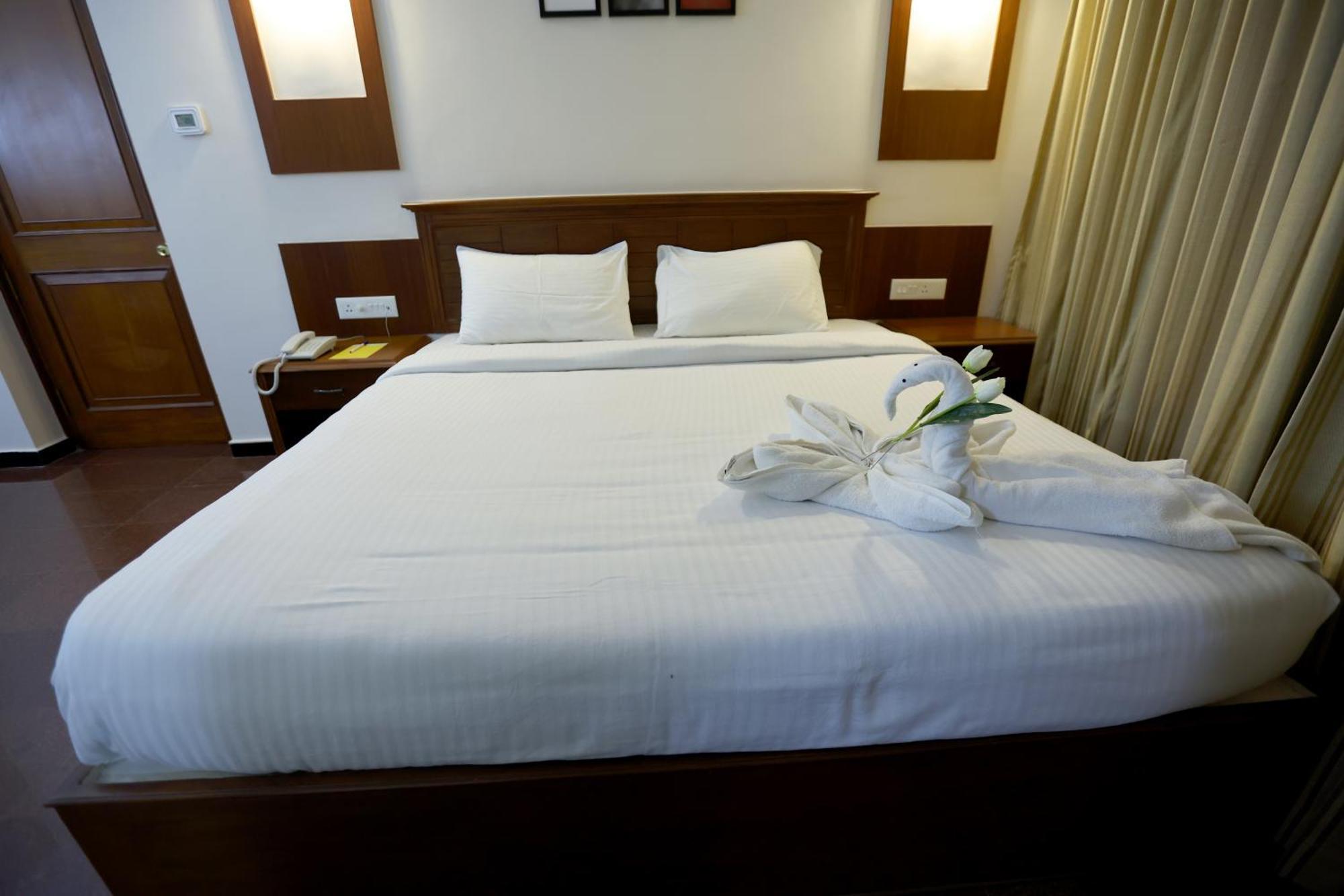 Hotel Breeze Residency Tiruchirappalli Zewnętrze zdjęcie