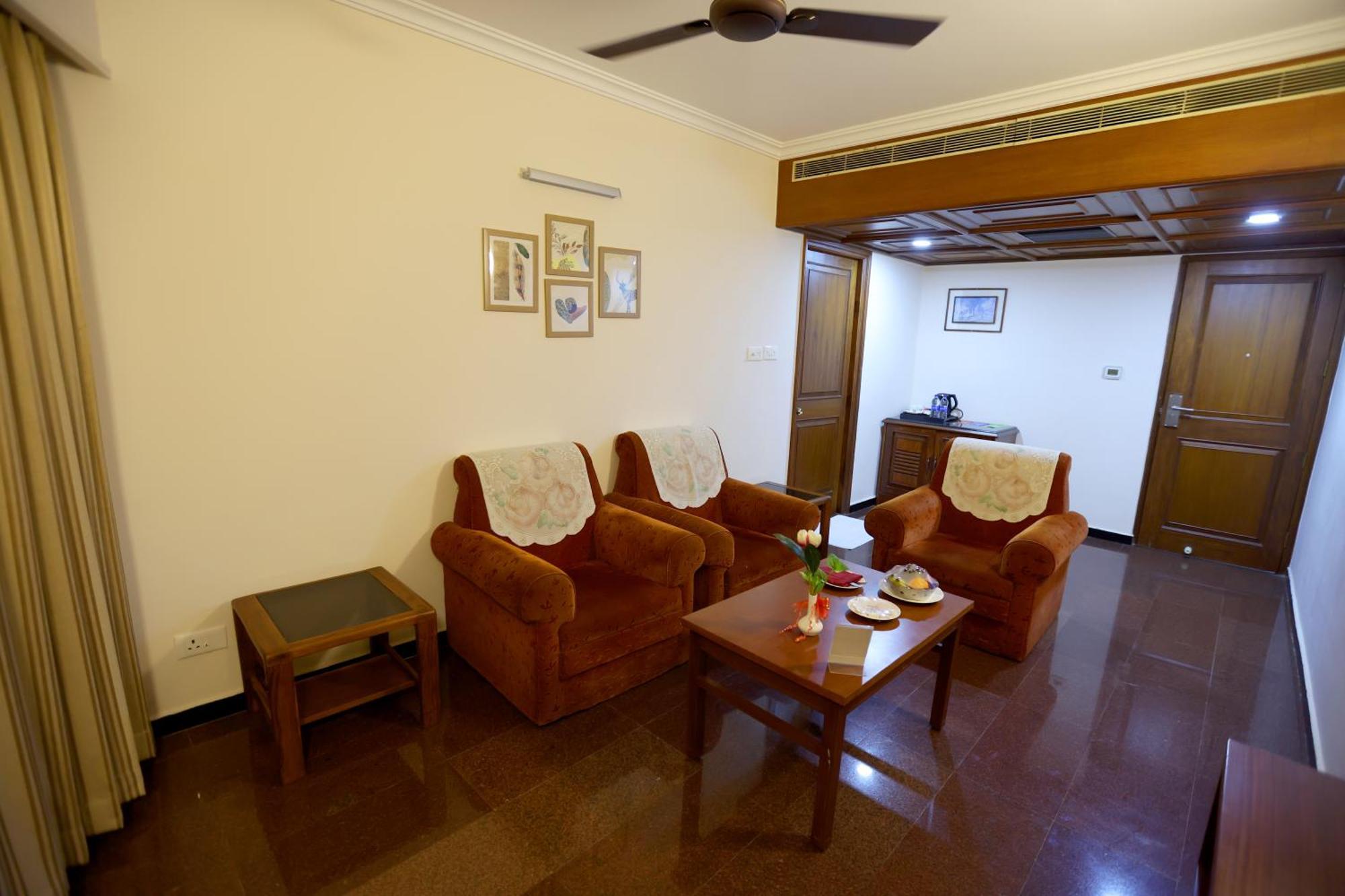 Hotel Breeze Residency Tiruchirappalli Zewnętrze zdjęcie