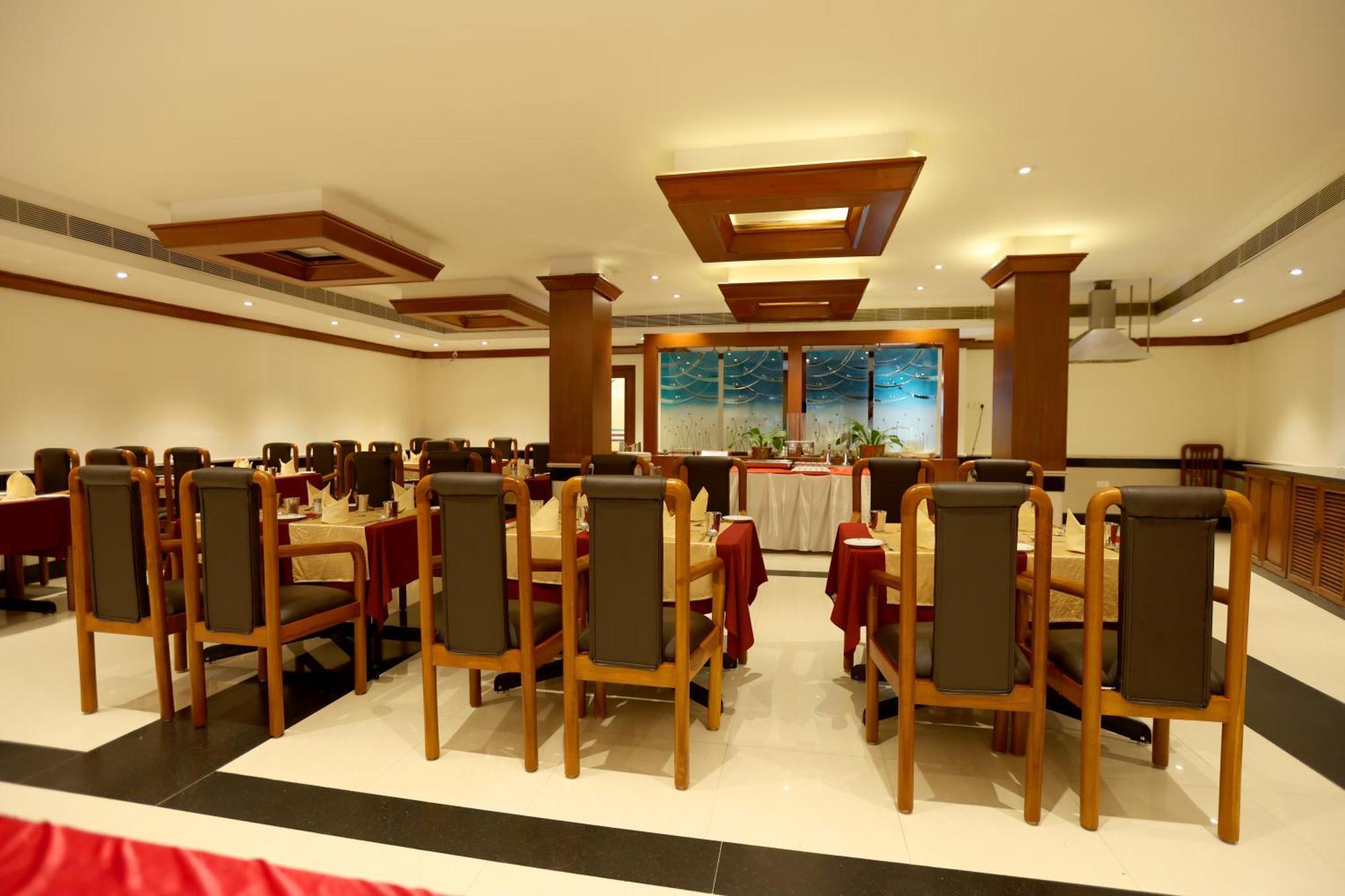 Hotel Breeze Residency Tiruchirappalli Zewnętrze zdjęcie